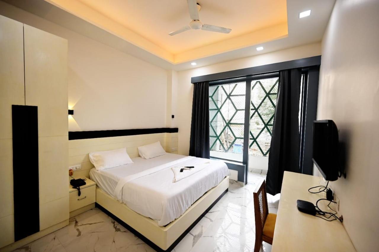 Hotel Prago By Deer Varanasi