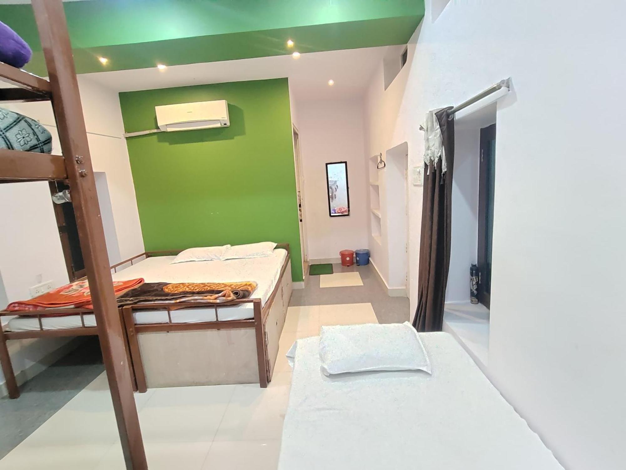 Banaras Paying Guest House Hotel Varanasi