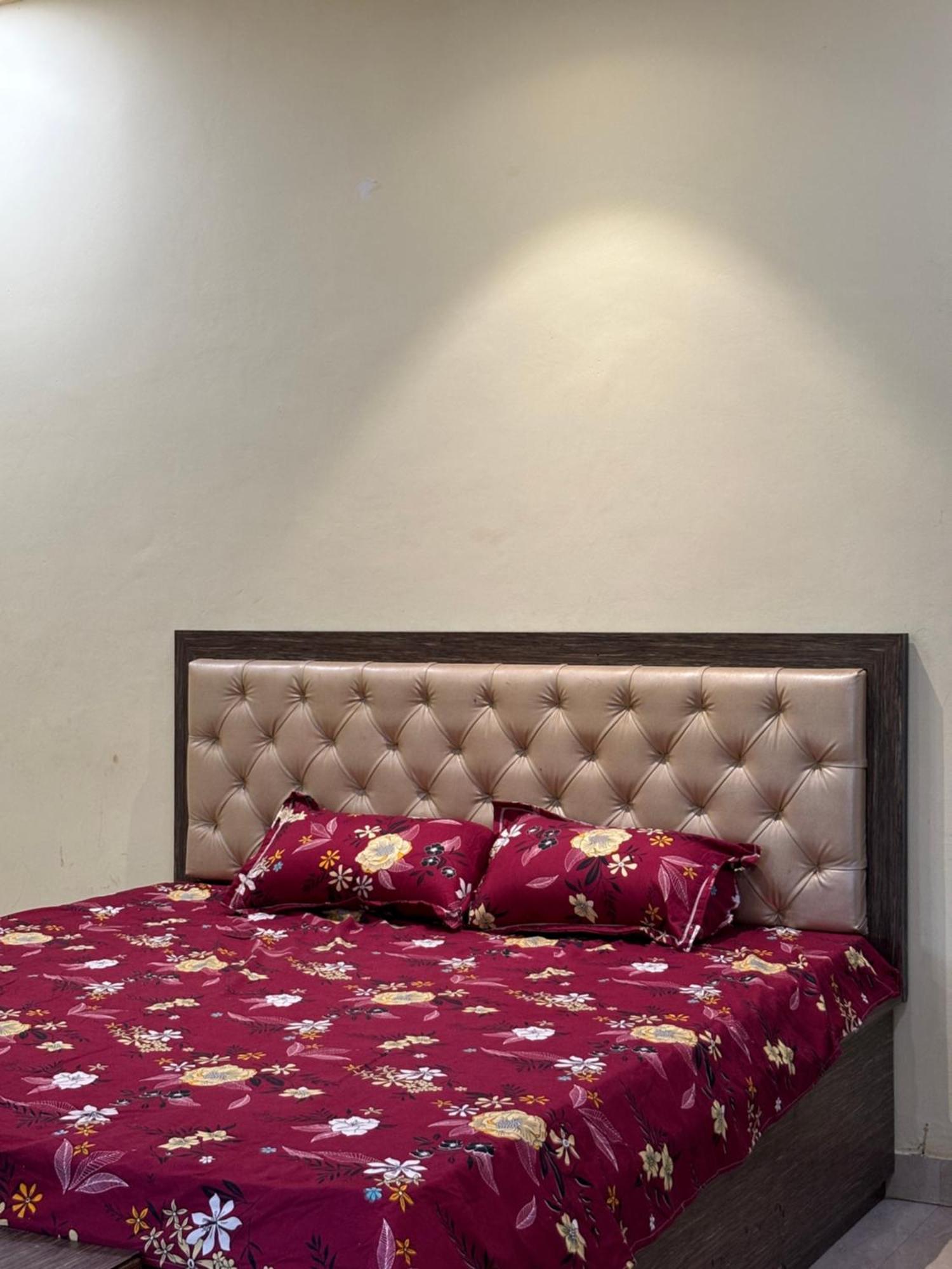 Ganesh Mandapam Apartment Varanasi