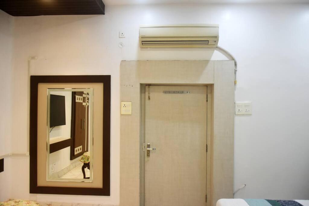 Raahi Luxury Near Kashi Vishwanath Villa Varanasi