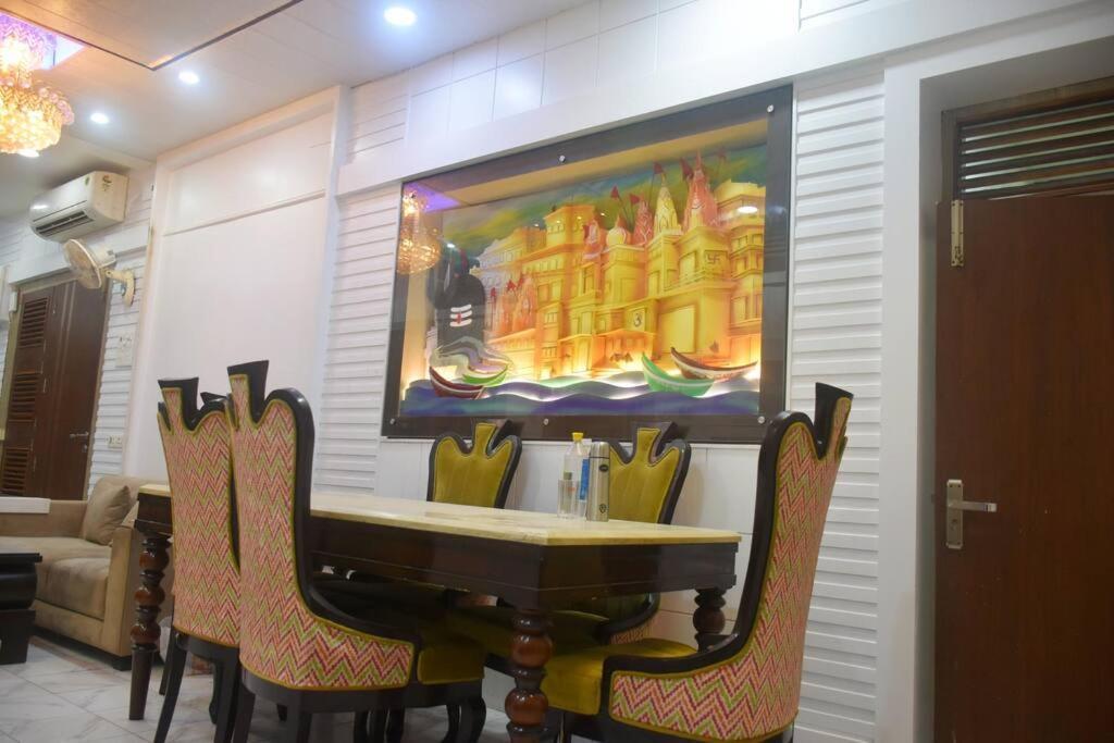 Raahi Luxury Near Kashi Vishwanath Varanasi