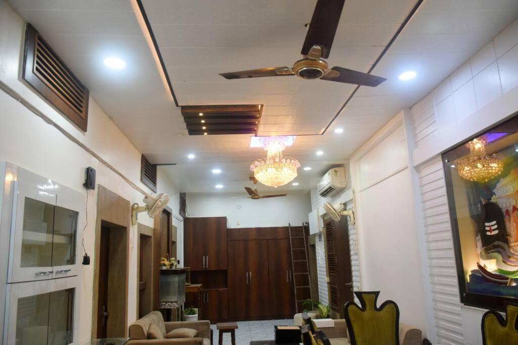 Villa Raahi Luxury Near Kashi Vishwanath