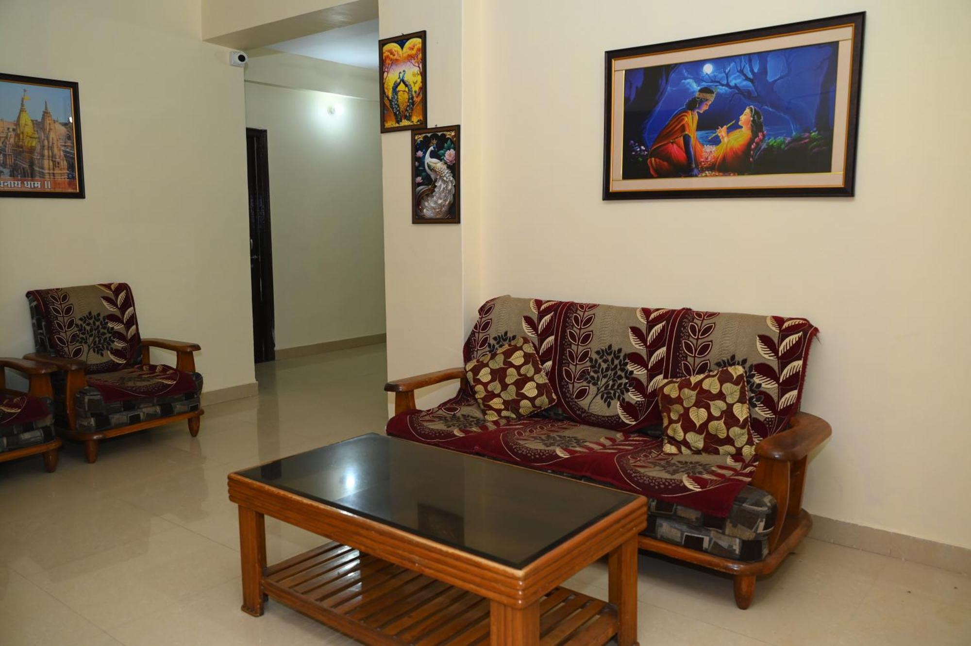 Kanha Premium Homestay