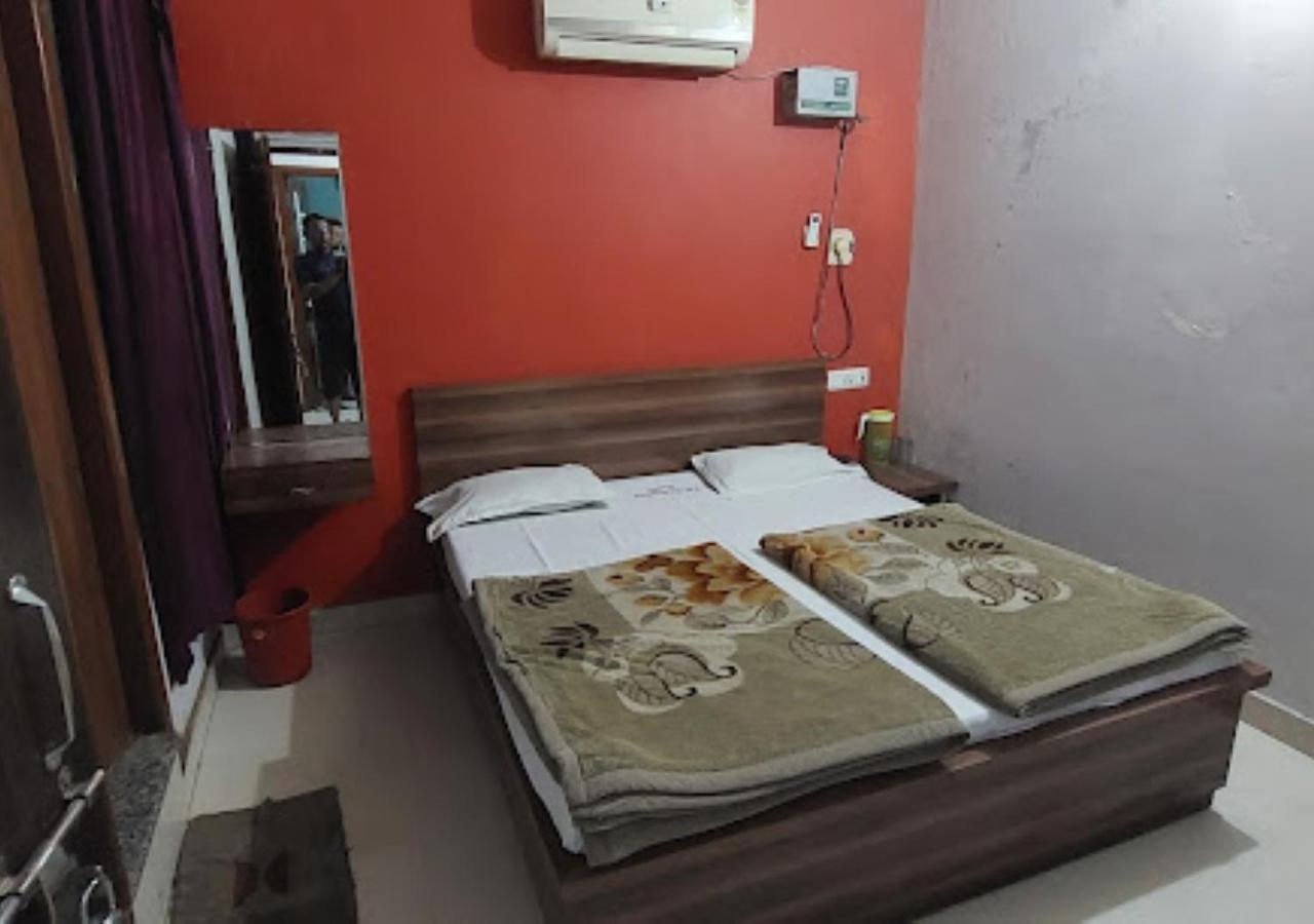 Hotel Jaslok Varanasi