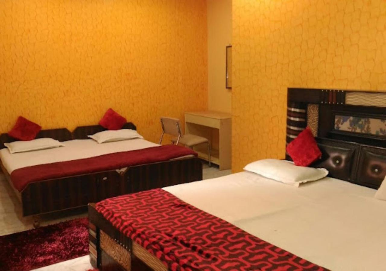 Jaslok Hotel 4*