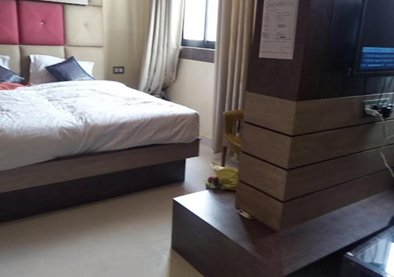 Raj Kamal Palace 4*