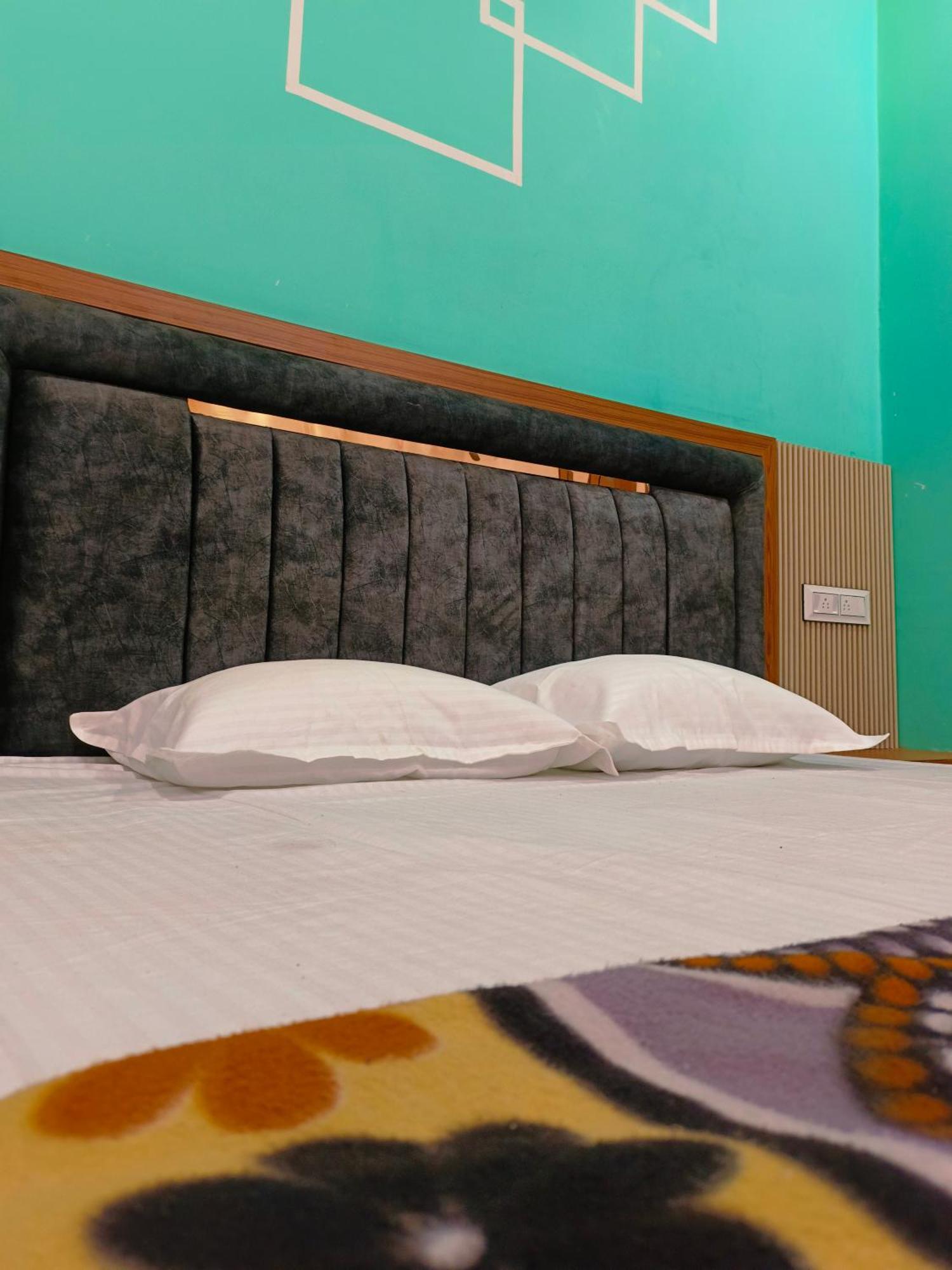 Grihalaxmi Paying Guest house *