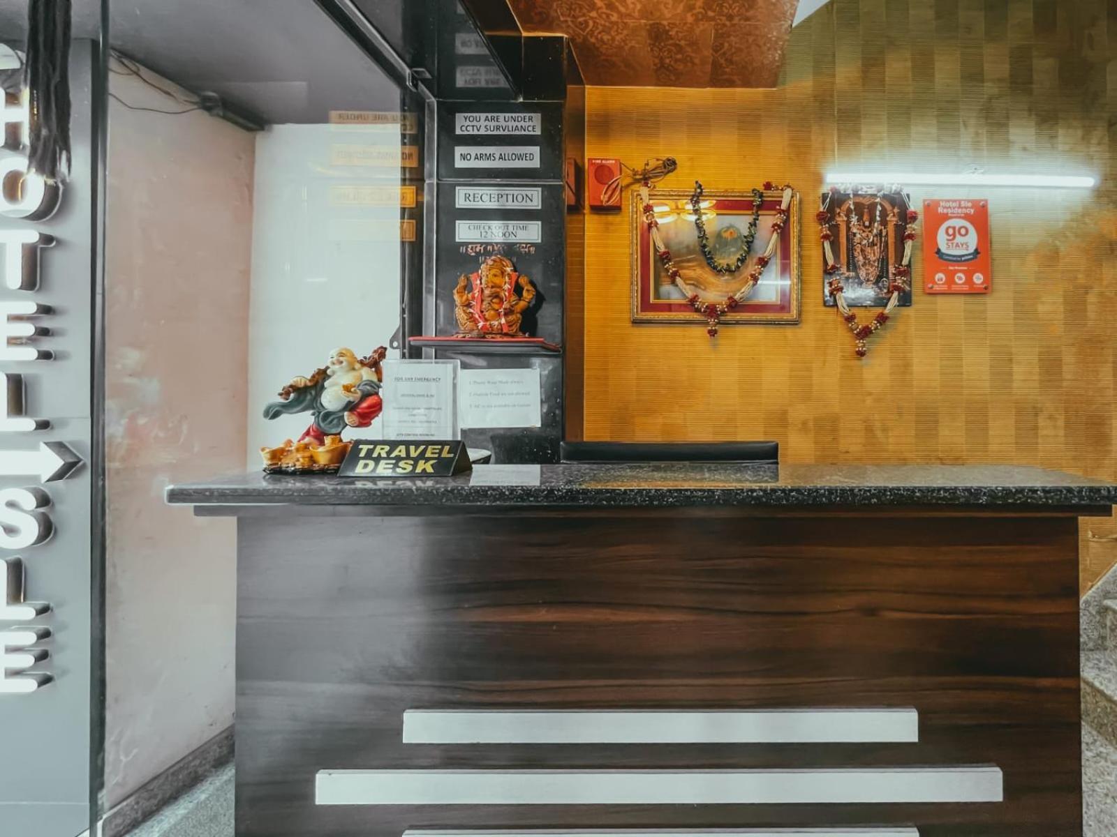 Hotel S L E Residency 2*