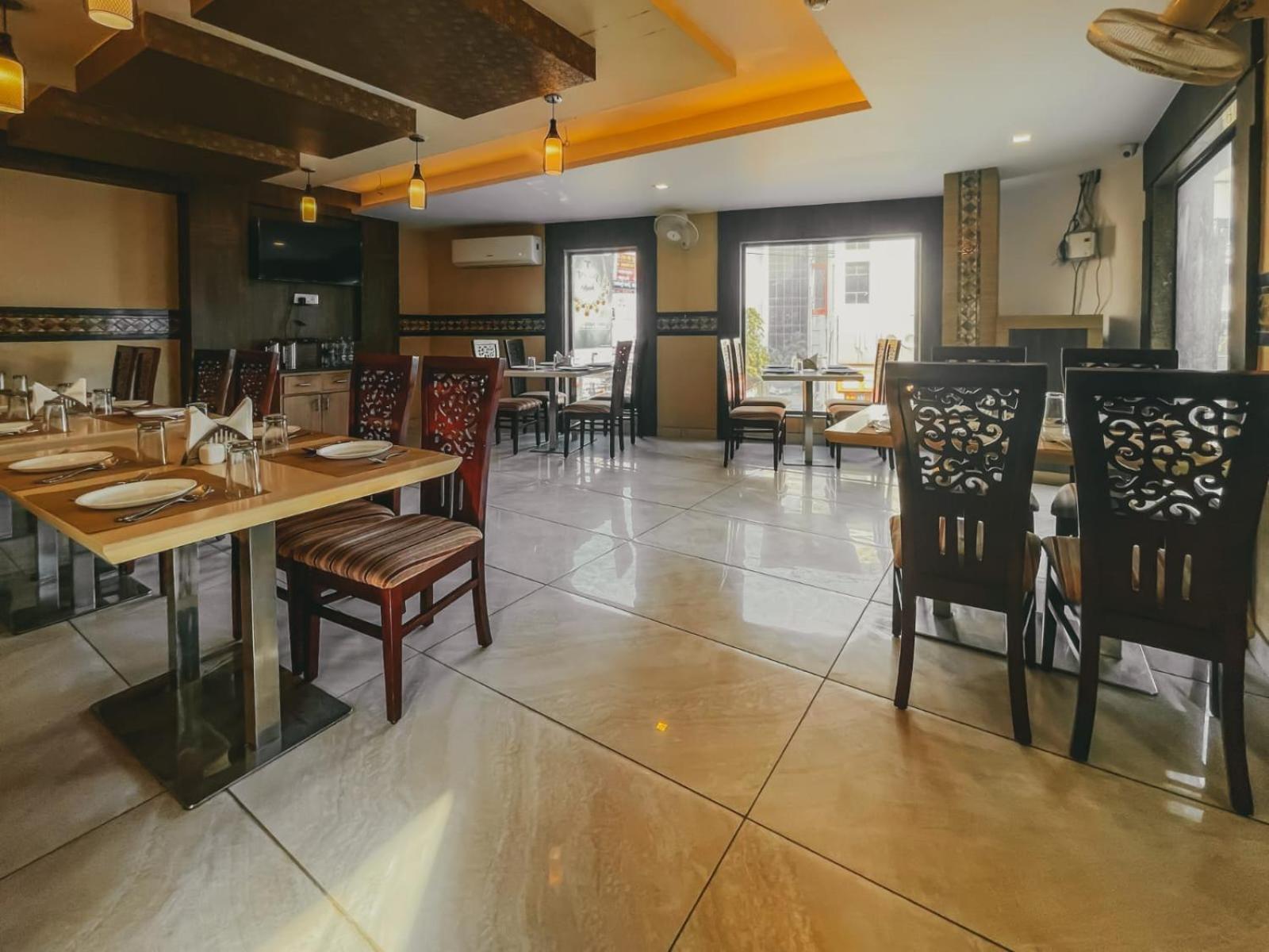 S L E Residency Hotel Varanasi