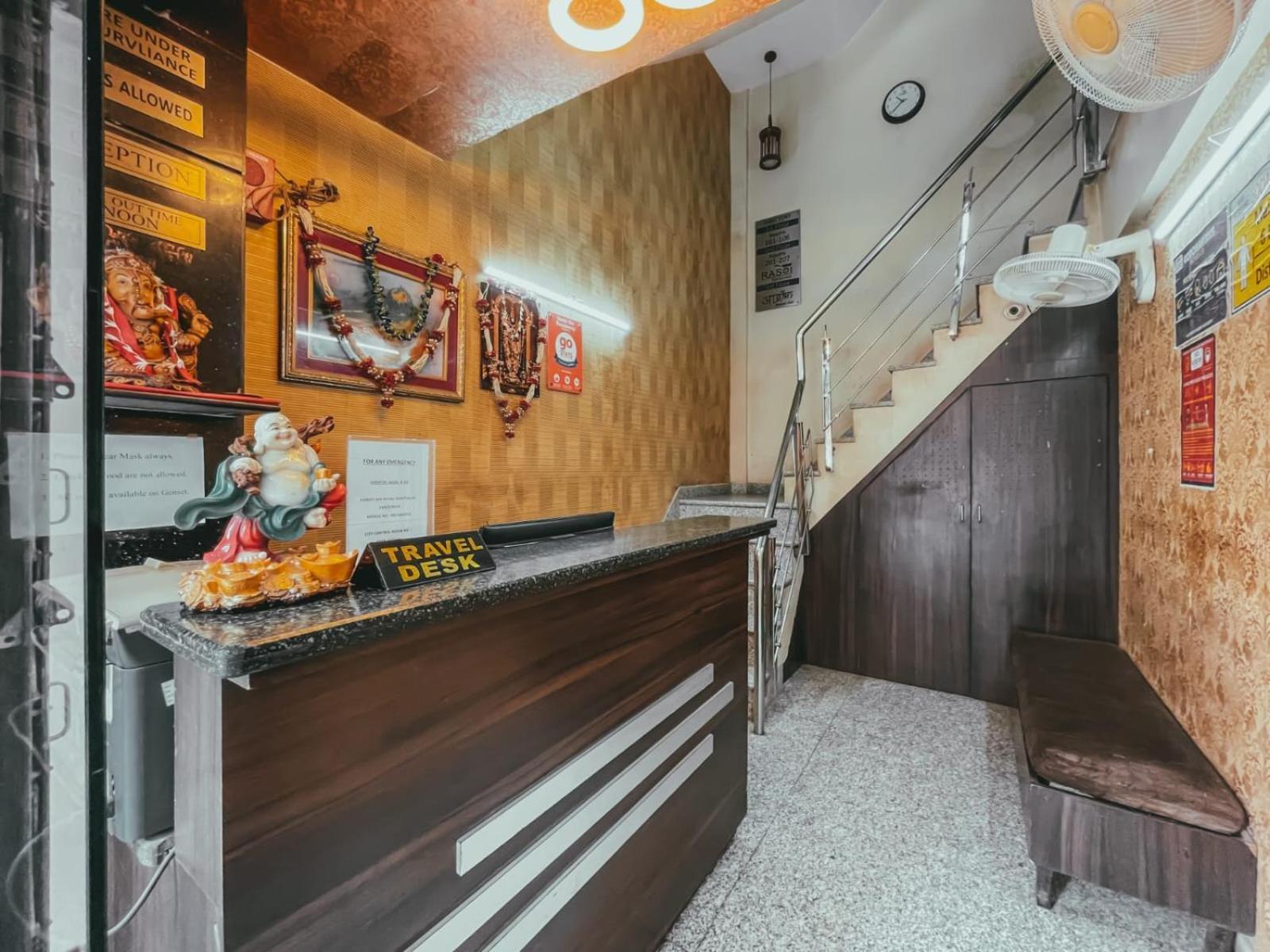 Hotel S L E Residency Varanasi