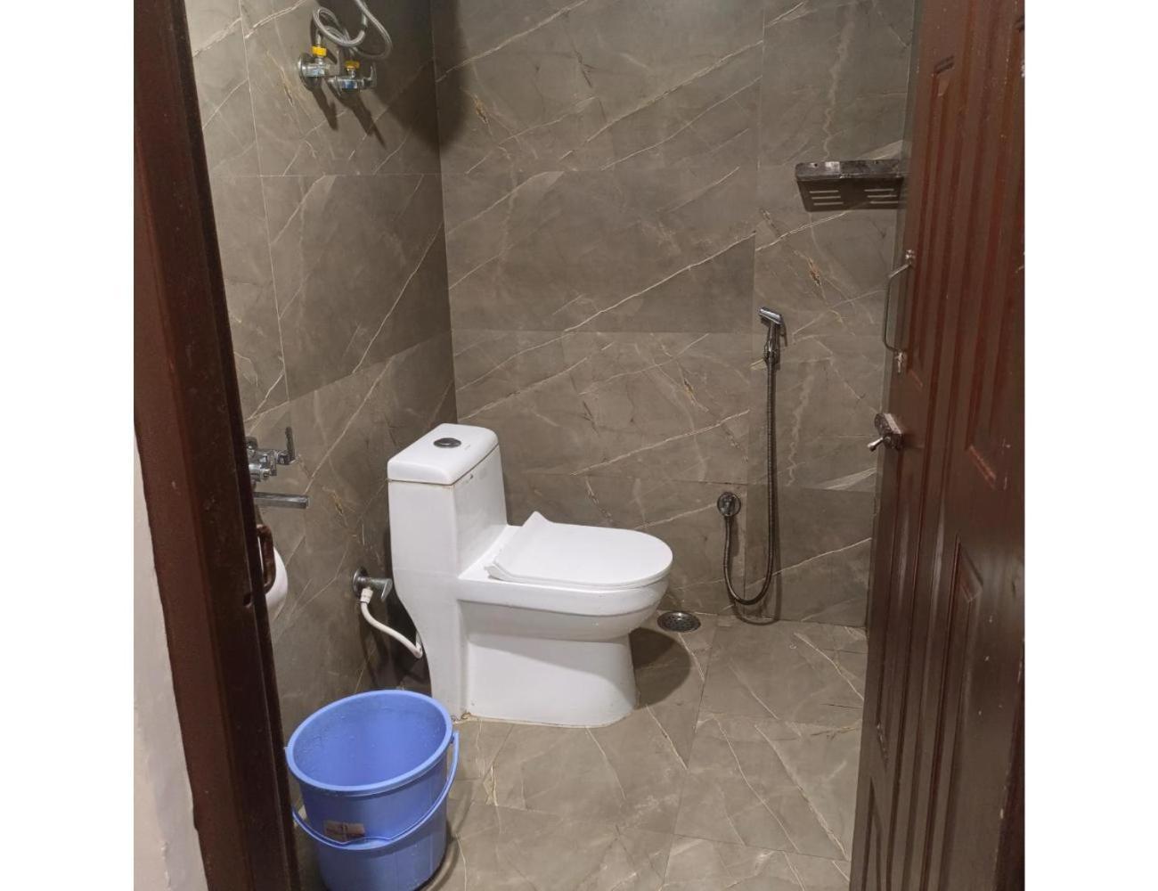 Rudransh Residency, Homestay *
