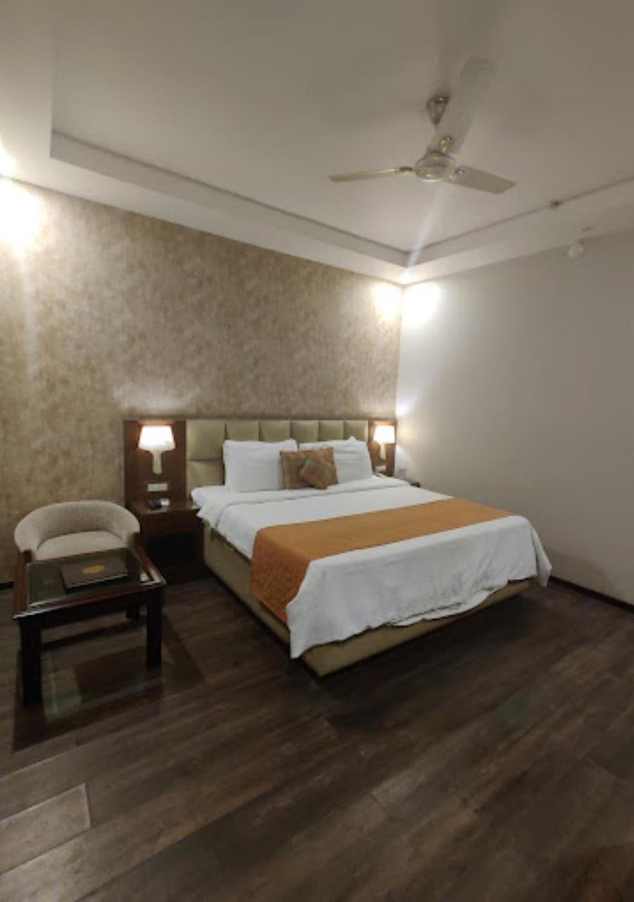 Hotel The India