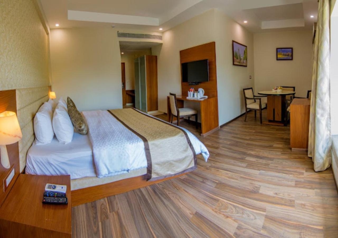 Hotel The India Varanasi