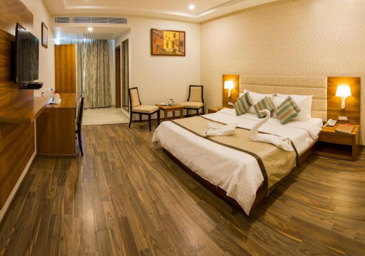 The India 4*