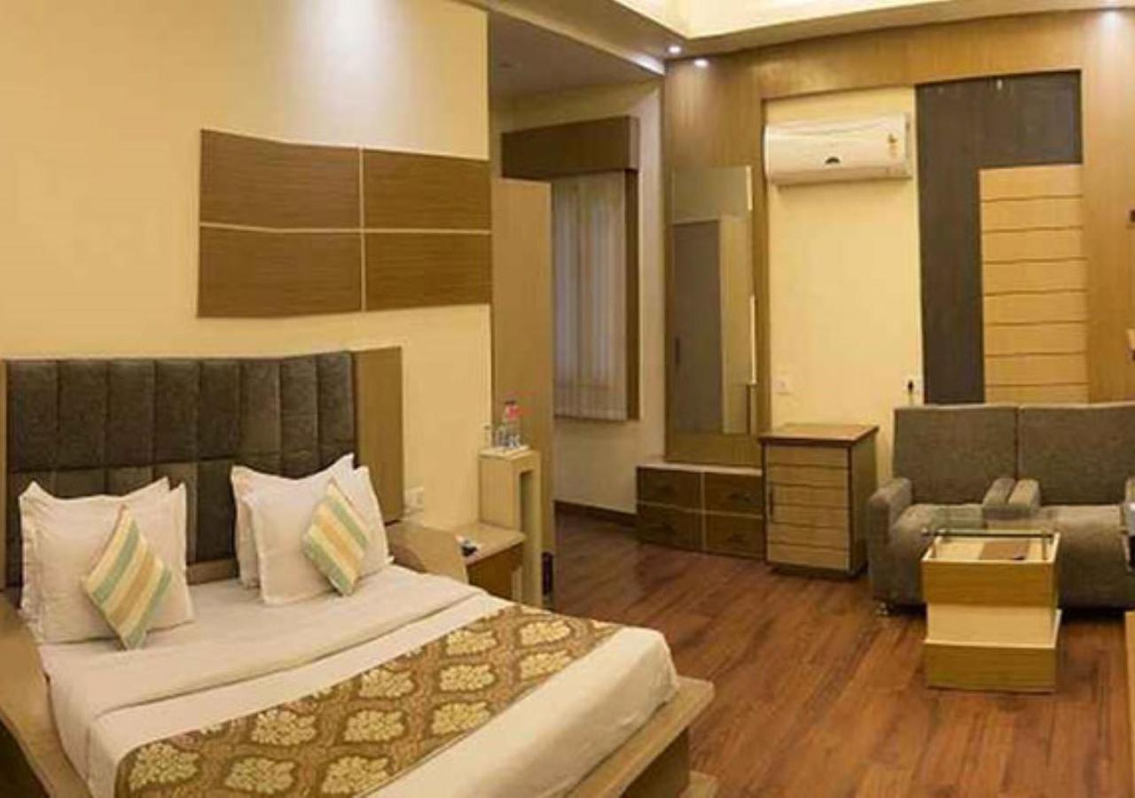Hotel The India