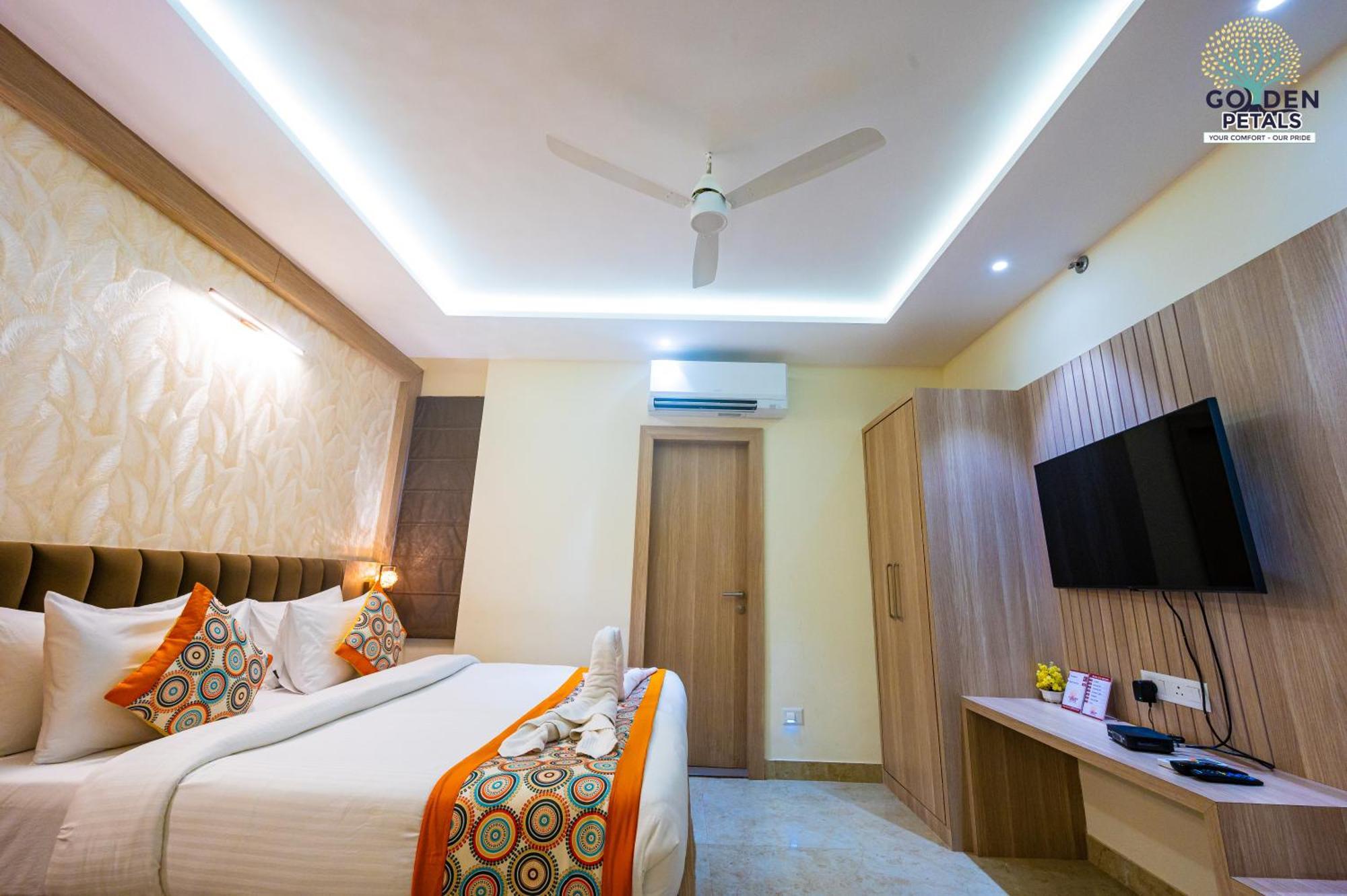 Golden Petals Hotel