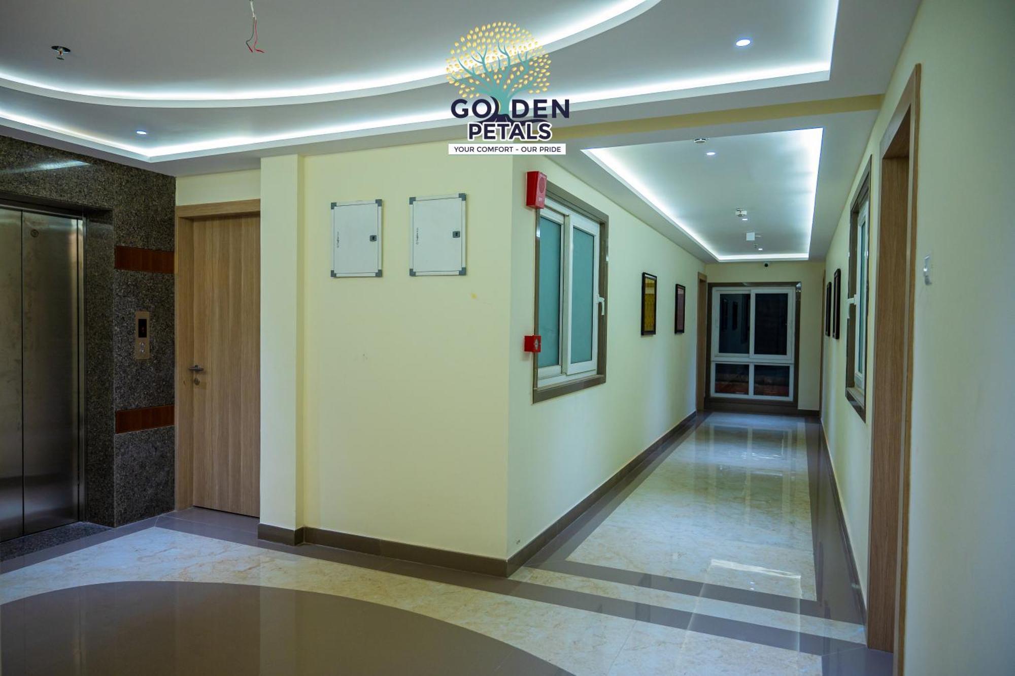 Hotel Golden Petals Varanasi