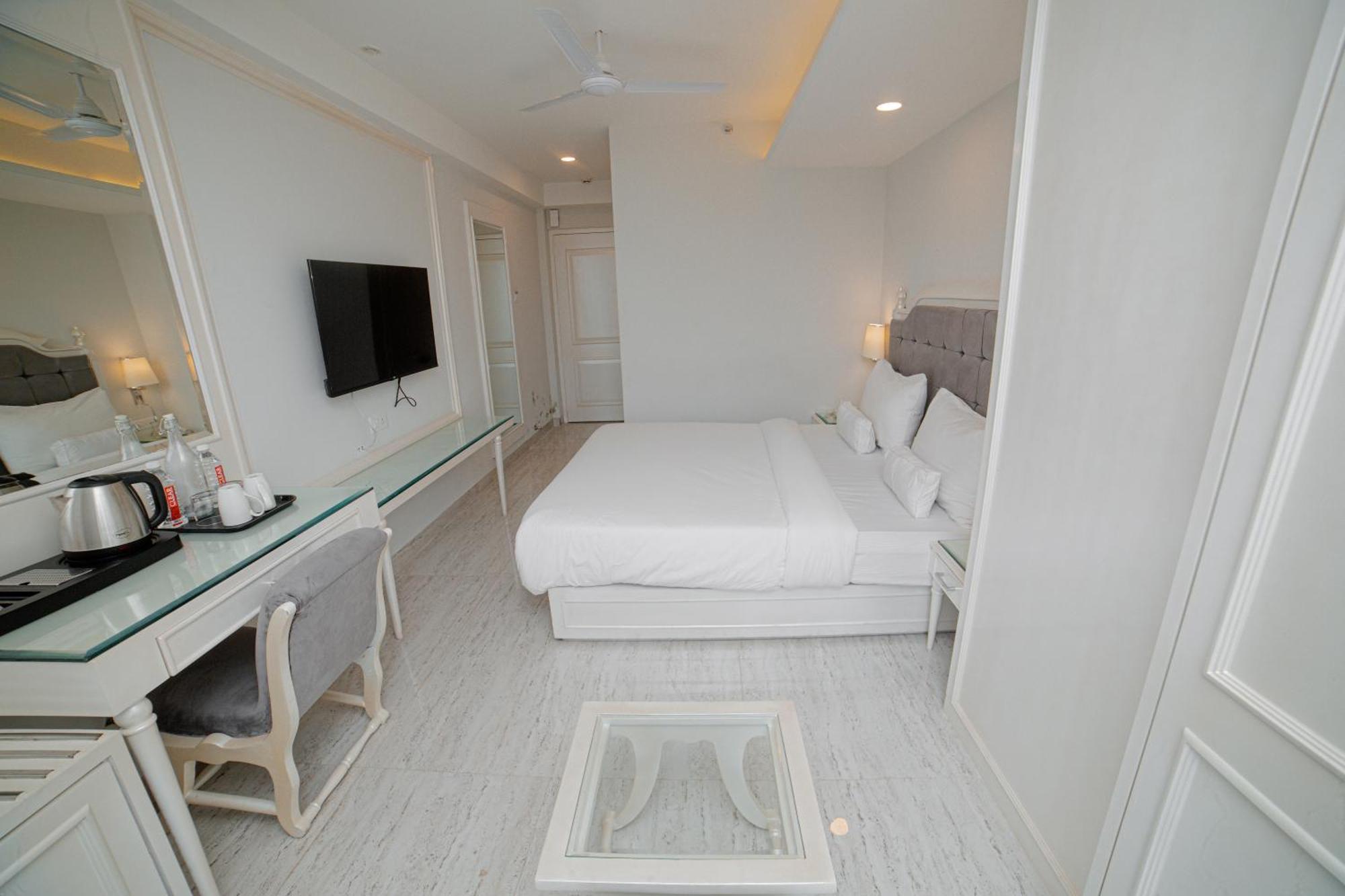 Hotel Pearl Courtyard 4*
