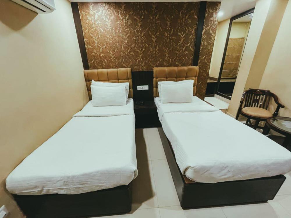S L E Residency Hotel Varanasi