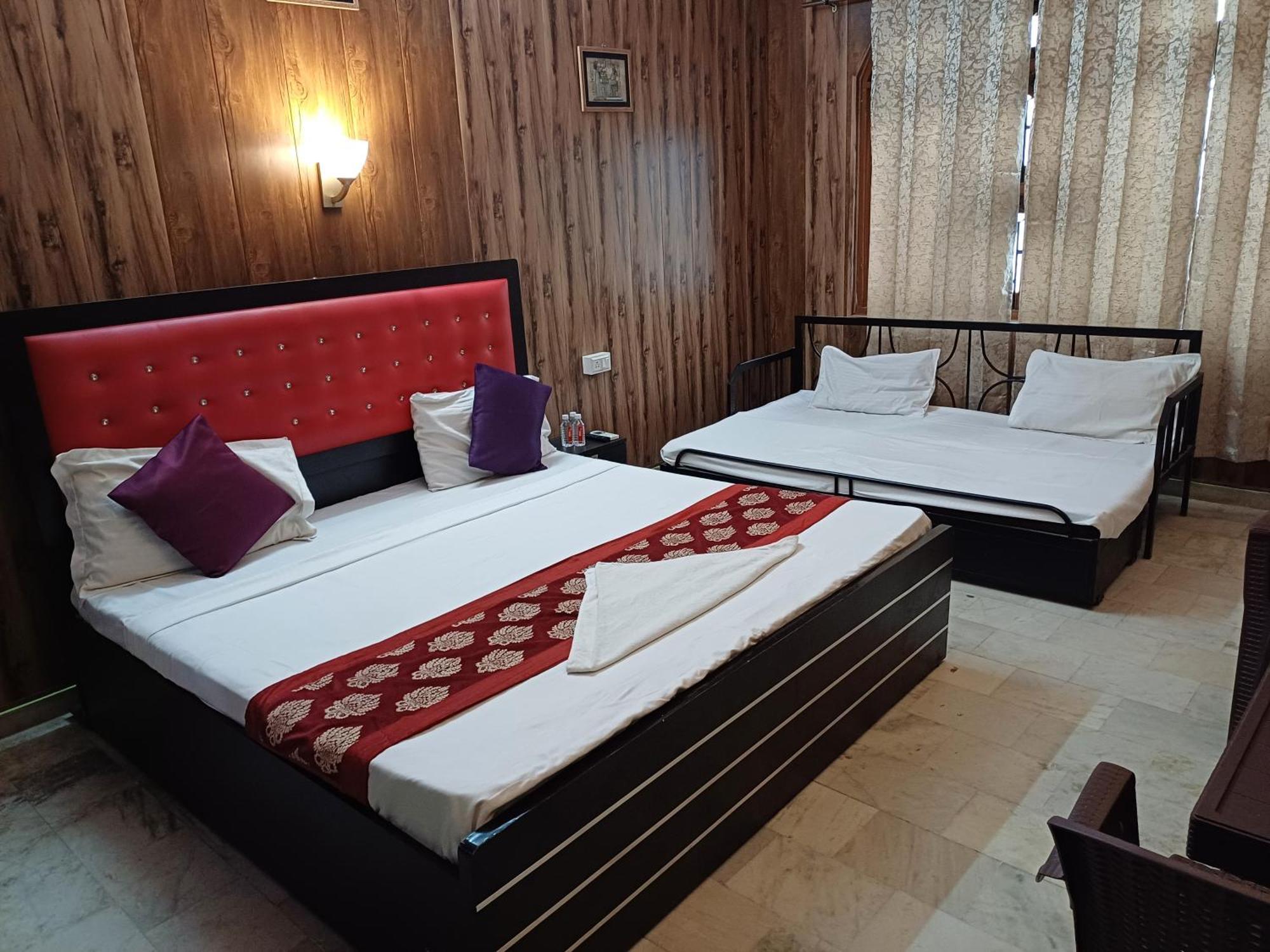 Baba Paying Guest house Varanasi