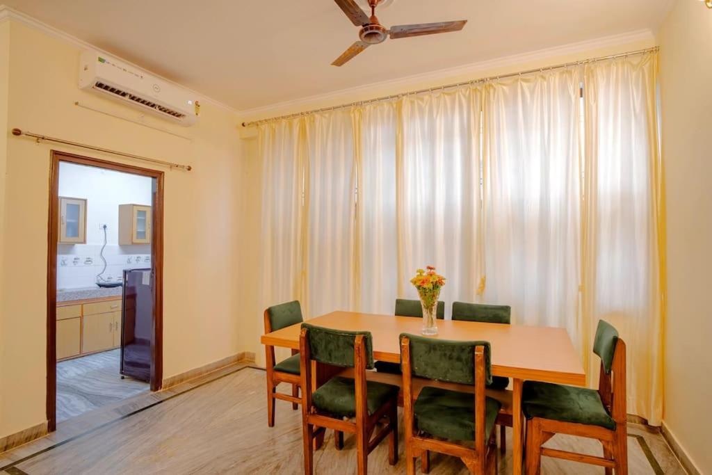 Elegant & Spacious 3bhk Haven Army Cantonment Apartment *