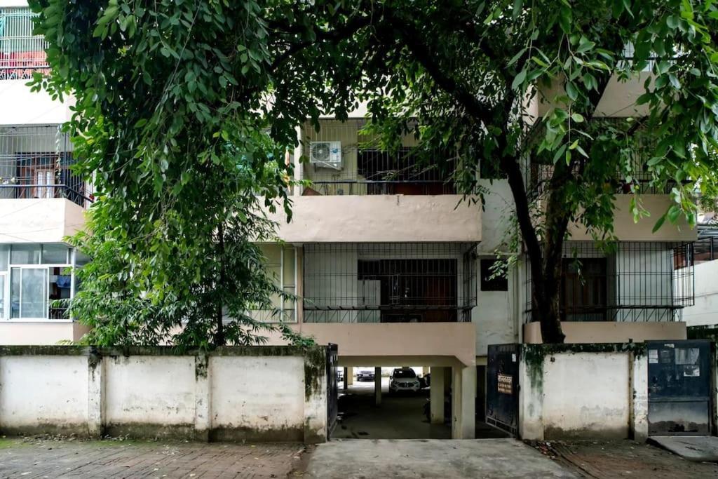 Elegant & Spacious 3bhk Haven Army Cantonment Apartment