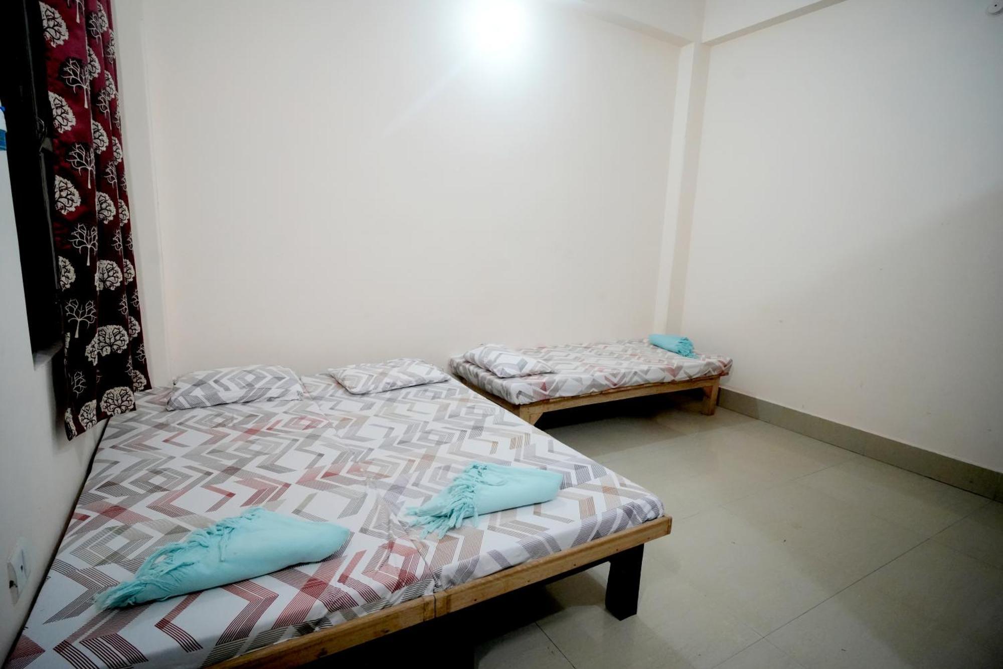 Banaras Gully House 500 Ft From The Ghats Hostel Varanasi