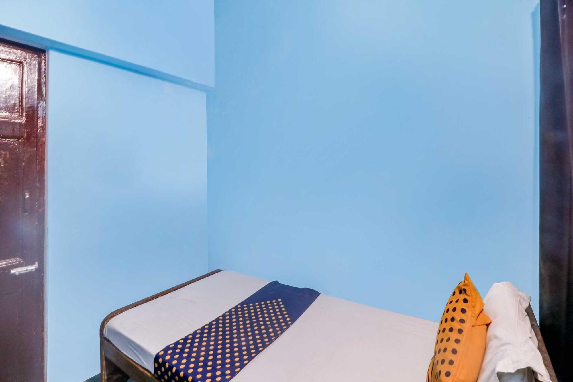 Hotel Spot On Mishra Varanasi