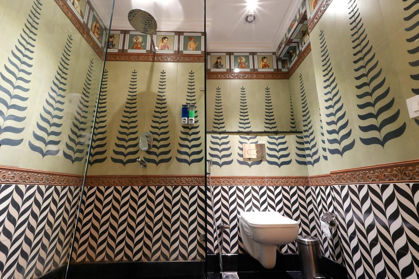 Saroja Heritage, Hotel 3*