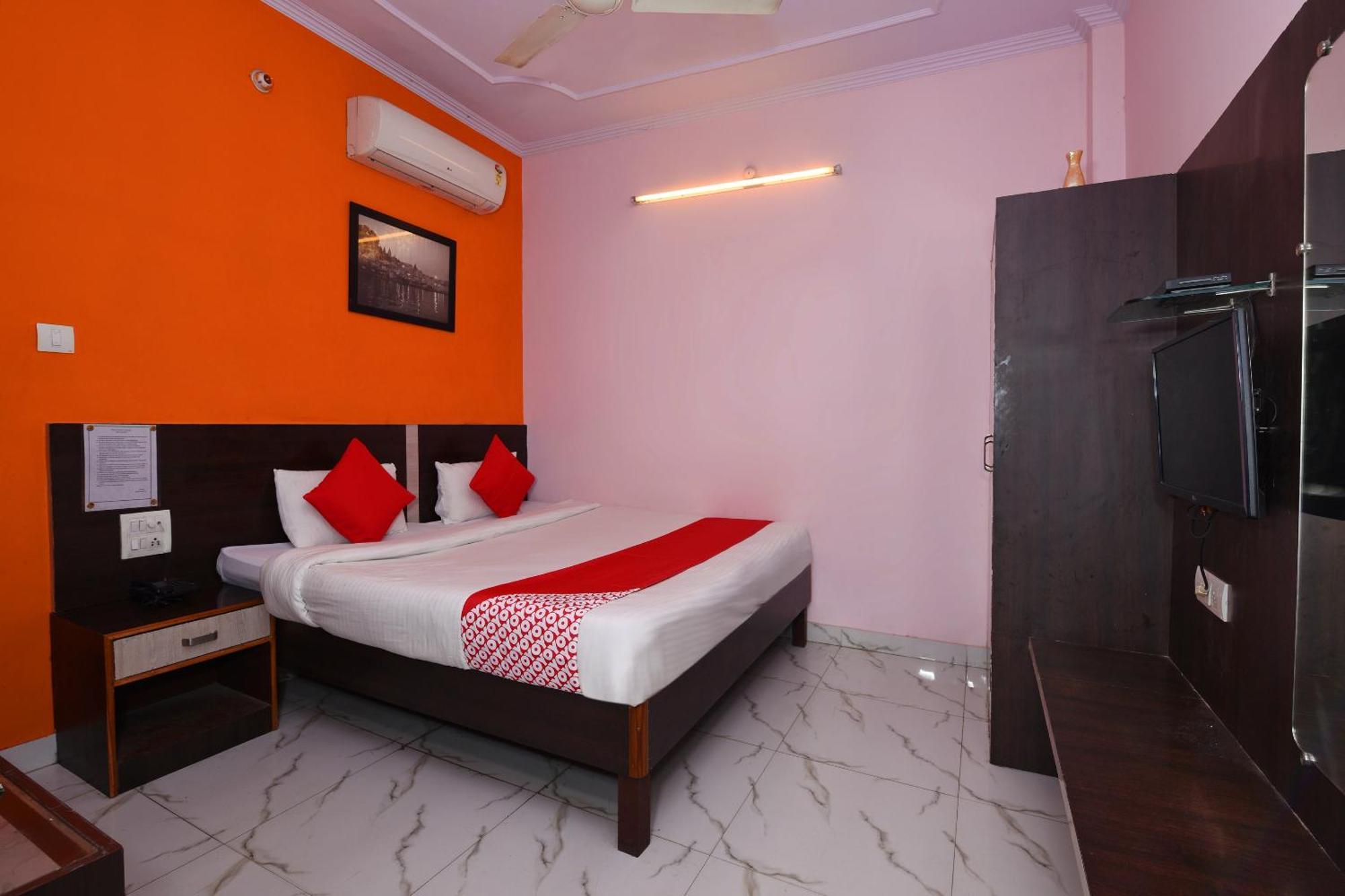 Hotel Super O Haveli 3*