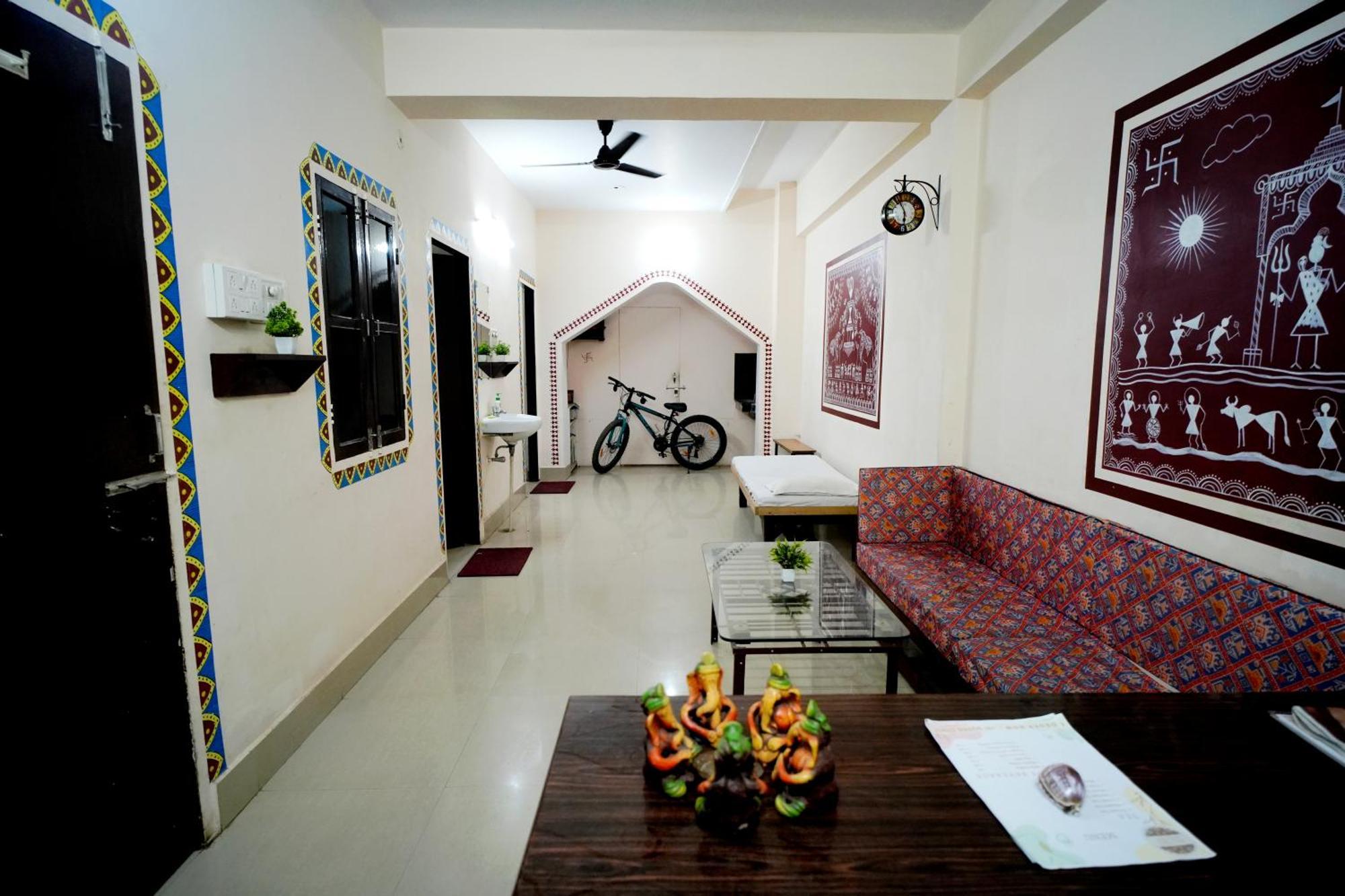 Banaras Gully House 500 Ft From The Ghats Hostel Varanasi
