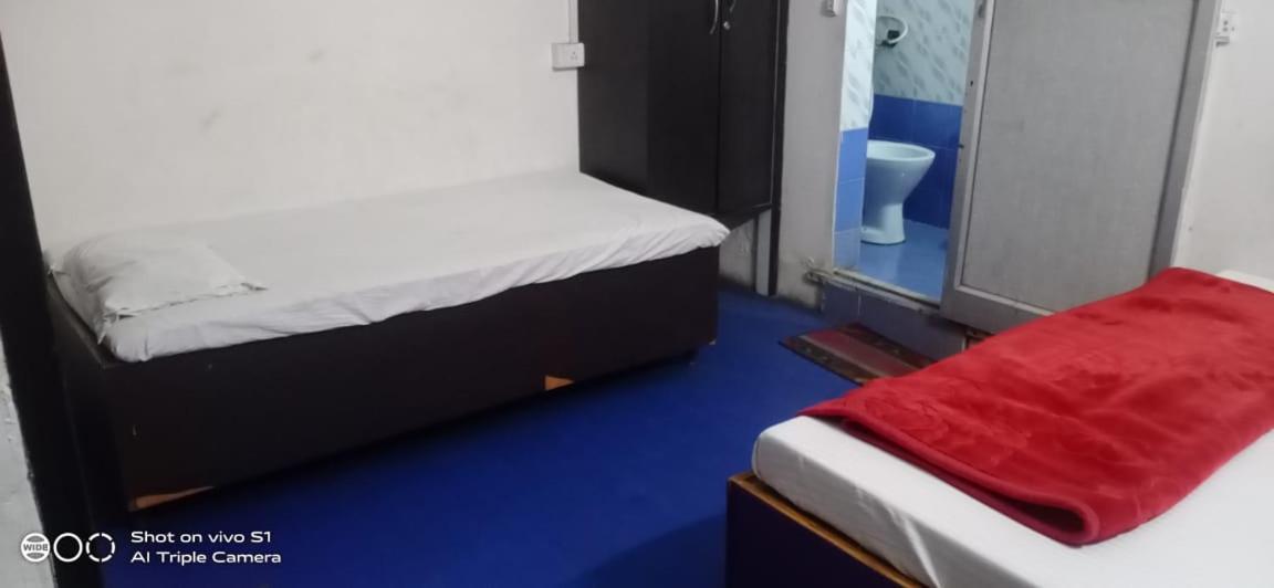 East Sons' Guest house *