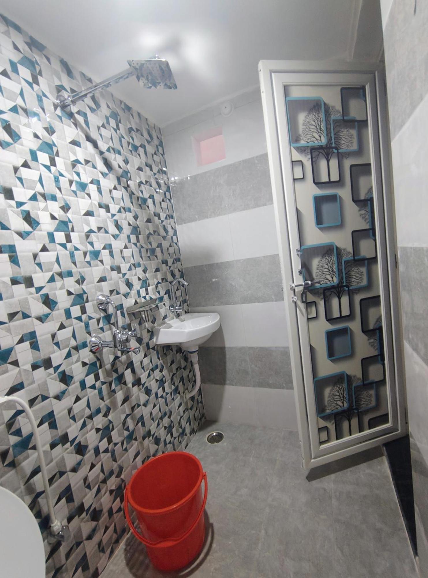 Yash Paying Guest house *