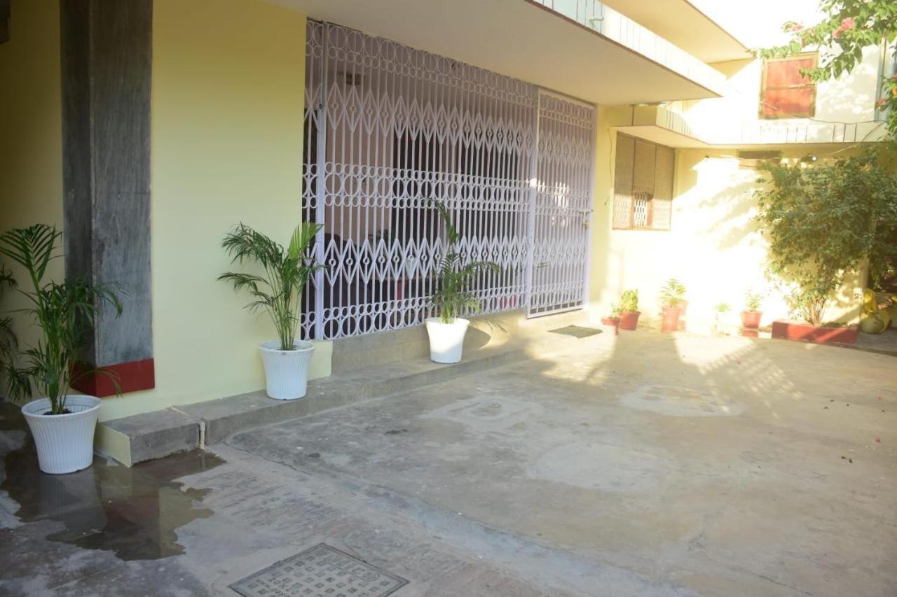 Guest house Shubh Kashi