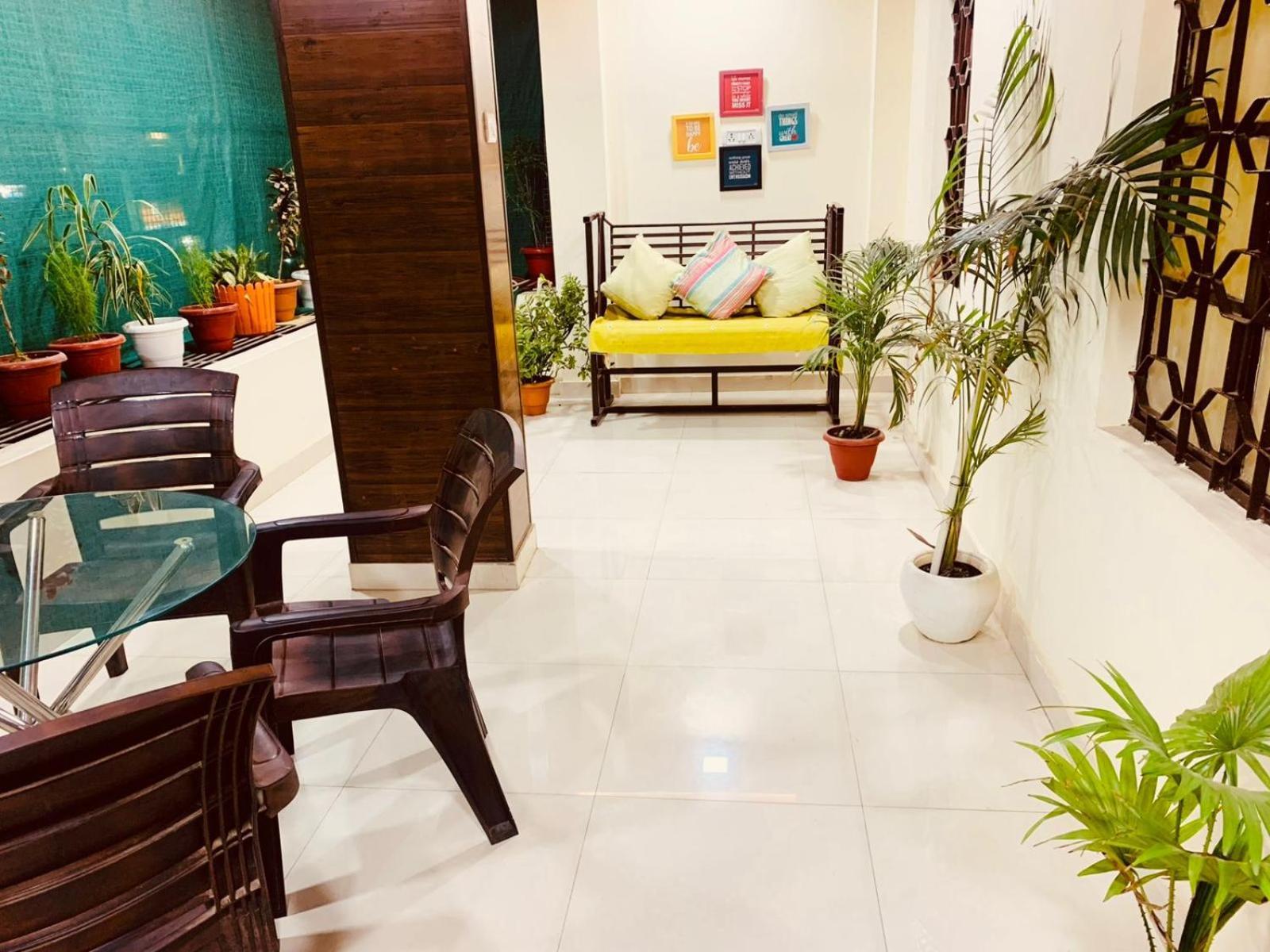 Apartment Mangalam *