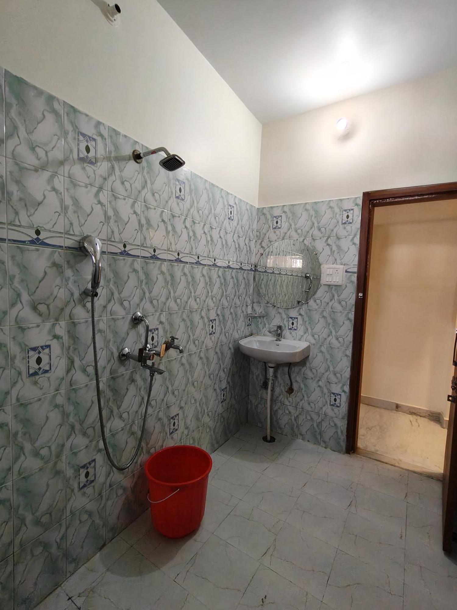 Kashivas - Spacious 2bhk Near Assi Ghat Varanasi