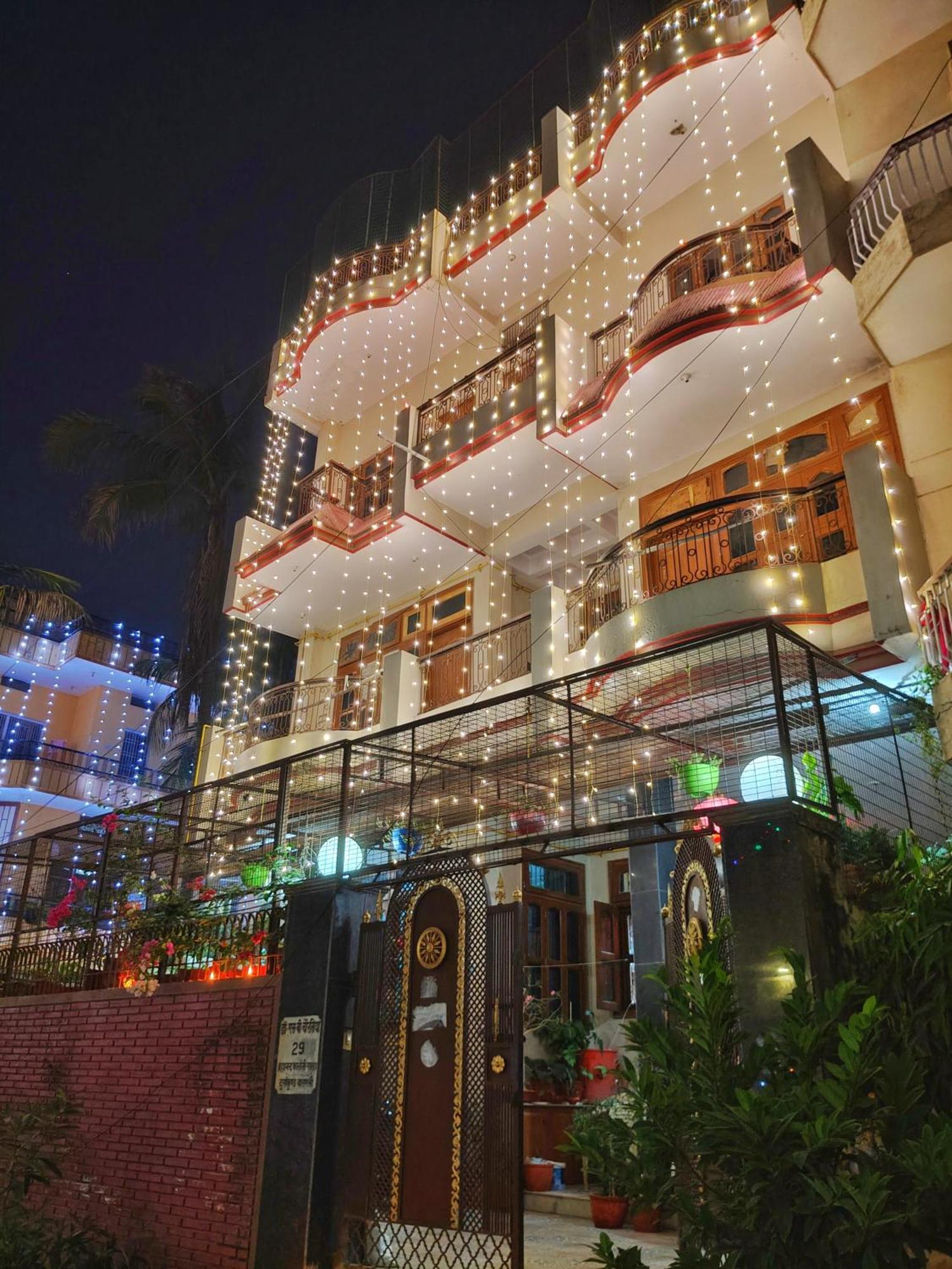 Kashivas - 2bhk Near Assi Ghat Apartment
