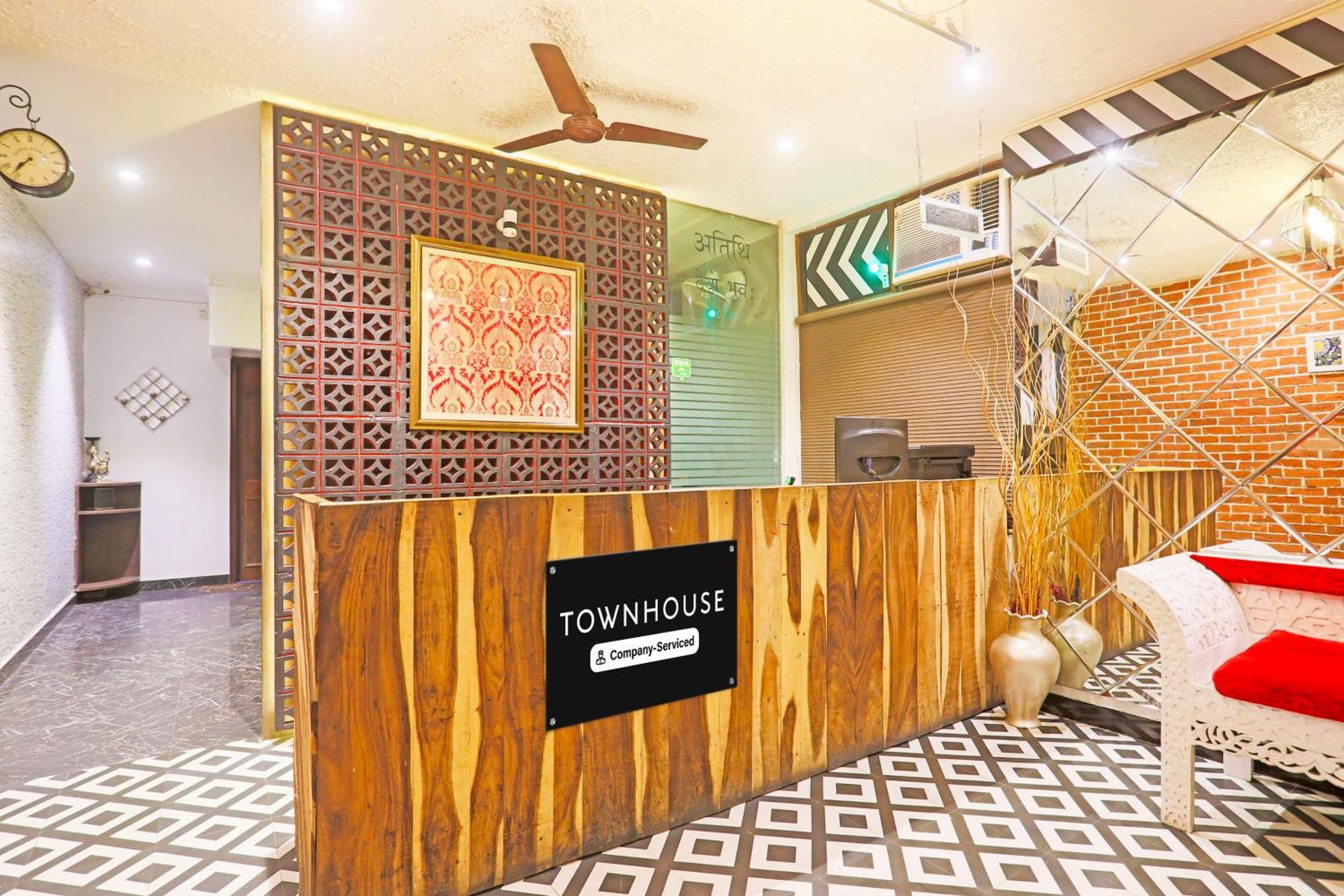 Super Townhouse Cantonment Formerly Sarin Hotel Varanasi