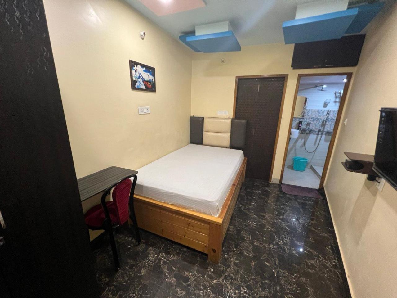 Guest house Prakash Landmark *