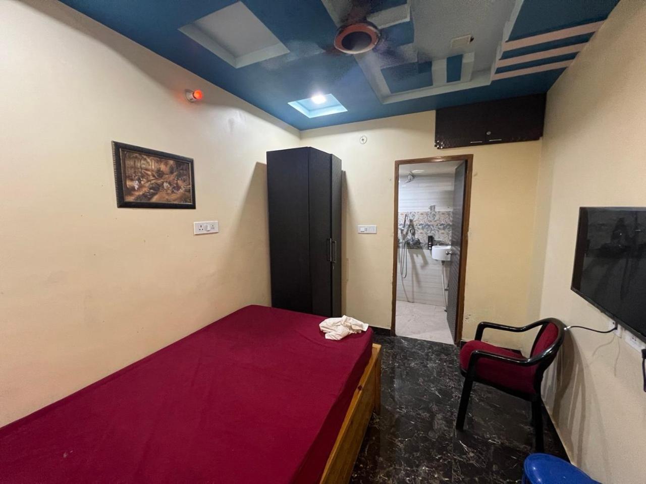 Prakash Landmark Varanasi