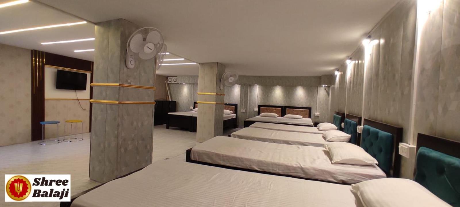 Shree Balaji Hostel