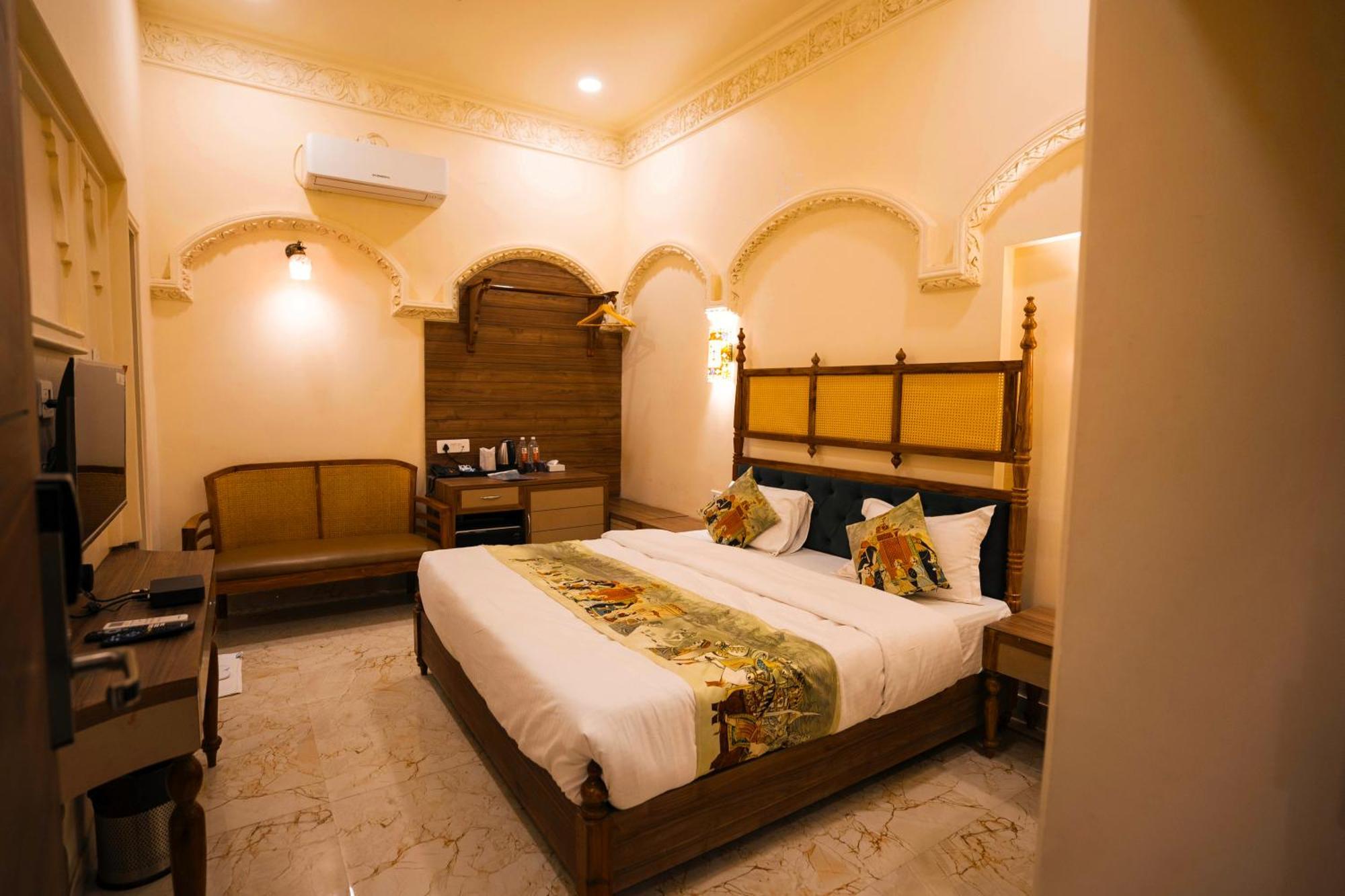 Captain Heritage House Varanasi