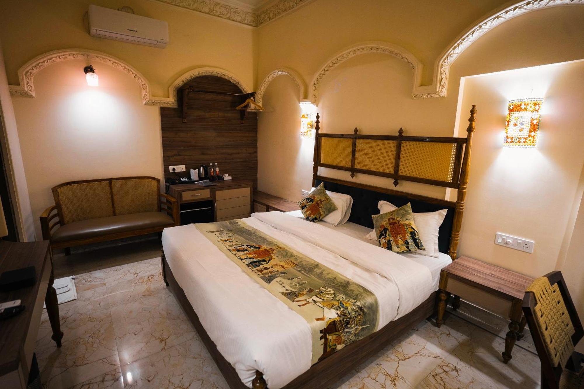 Captain Heritage House Varanasi