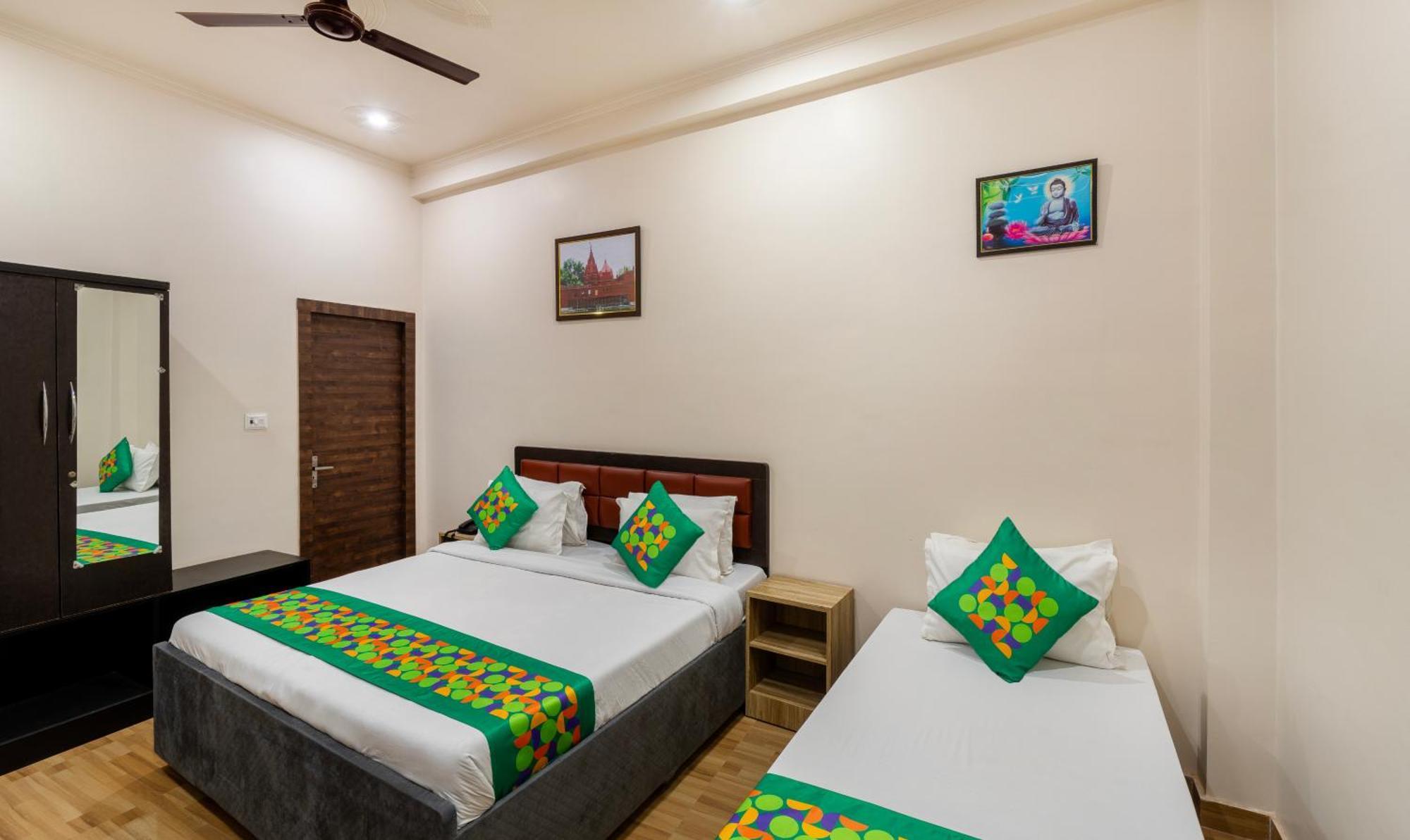 Treebo Om Shree Banaras Hotel Varanasi