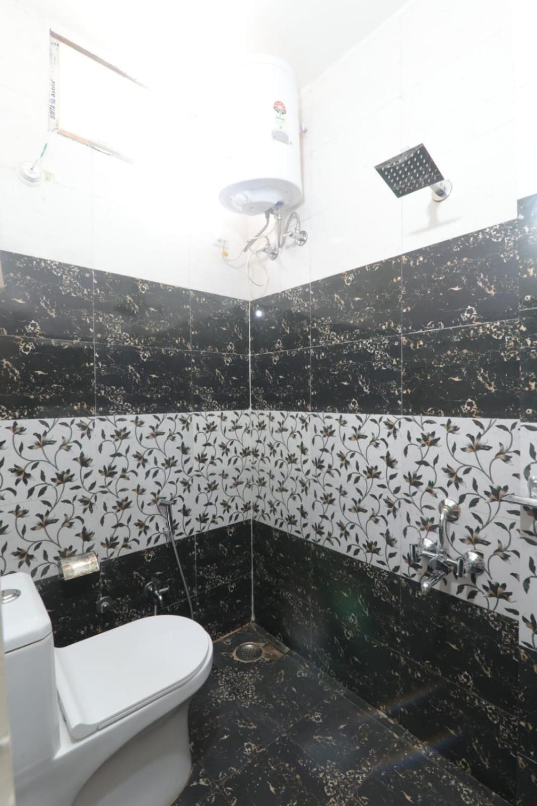 Rudra Hotel 3*