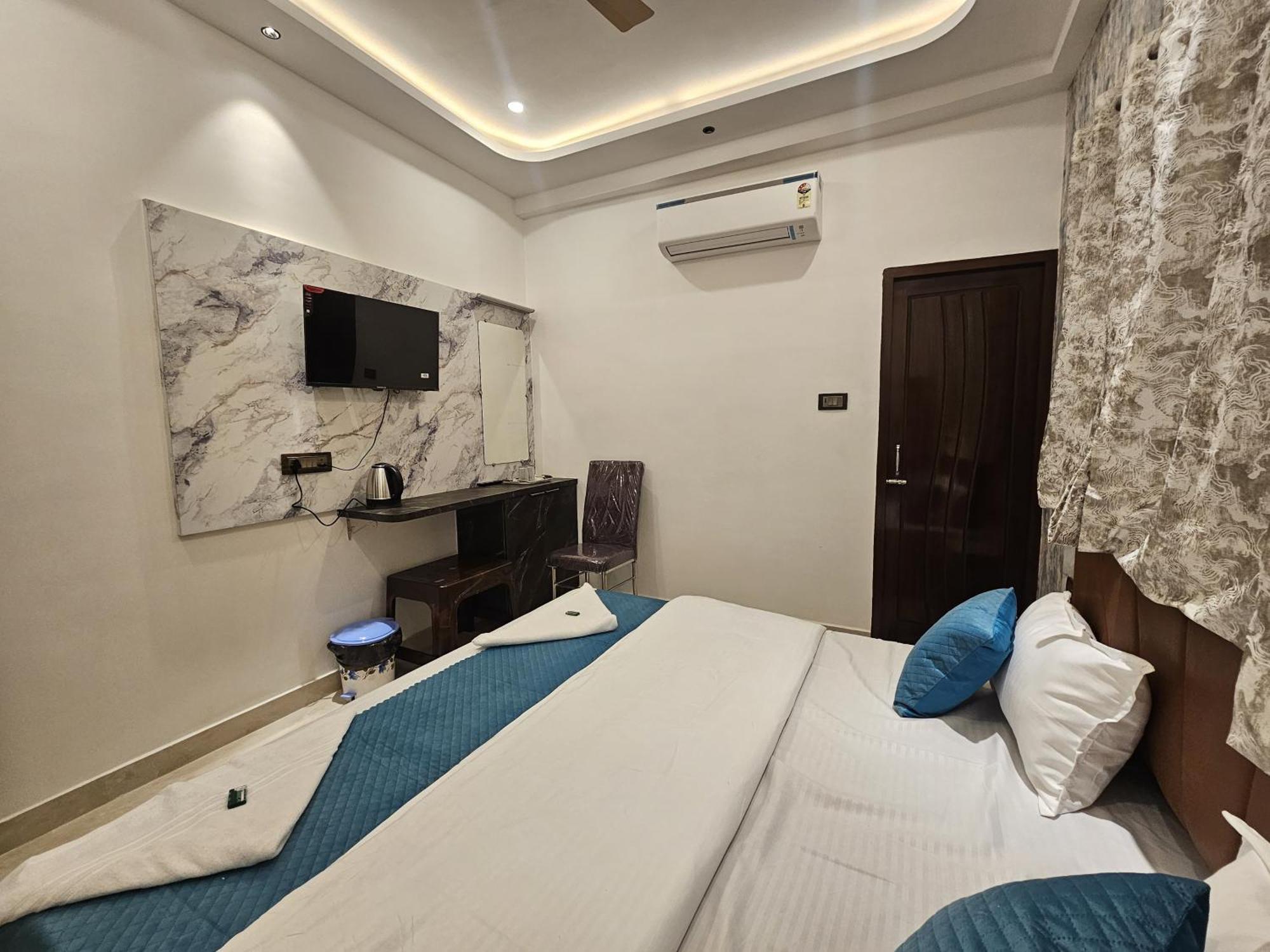 Mm Grand * Varanasi