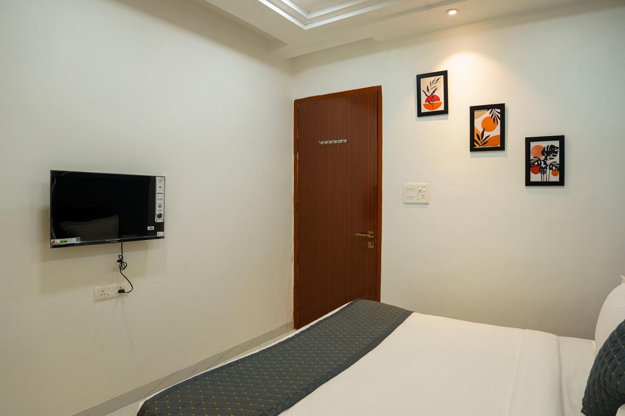 Luxurious Near Shri Kashi Vishwanath Temple - Rk Varanasi