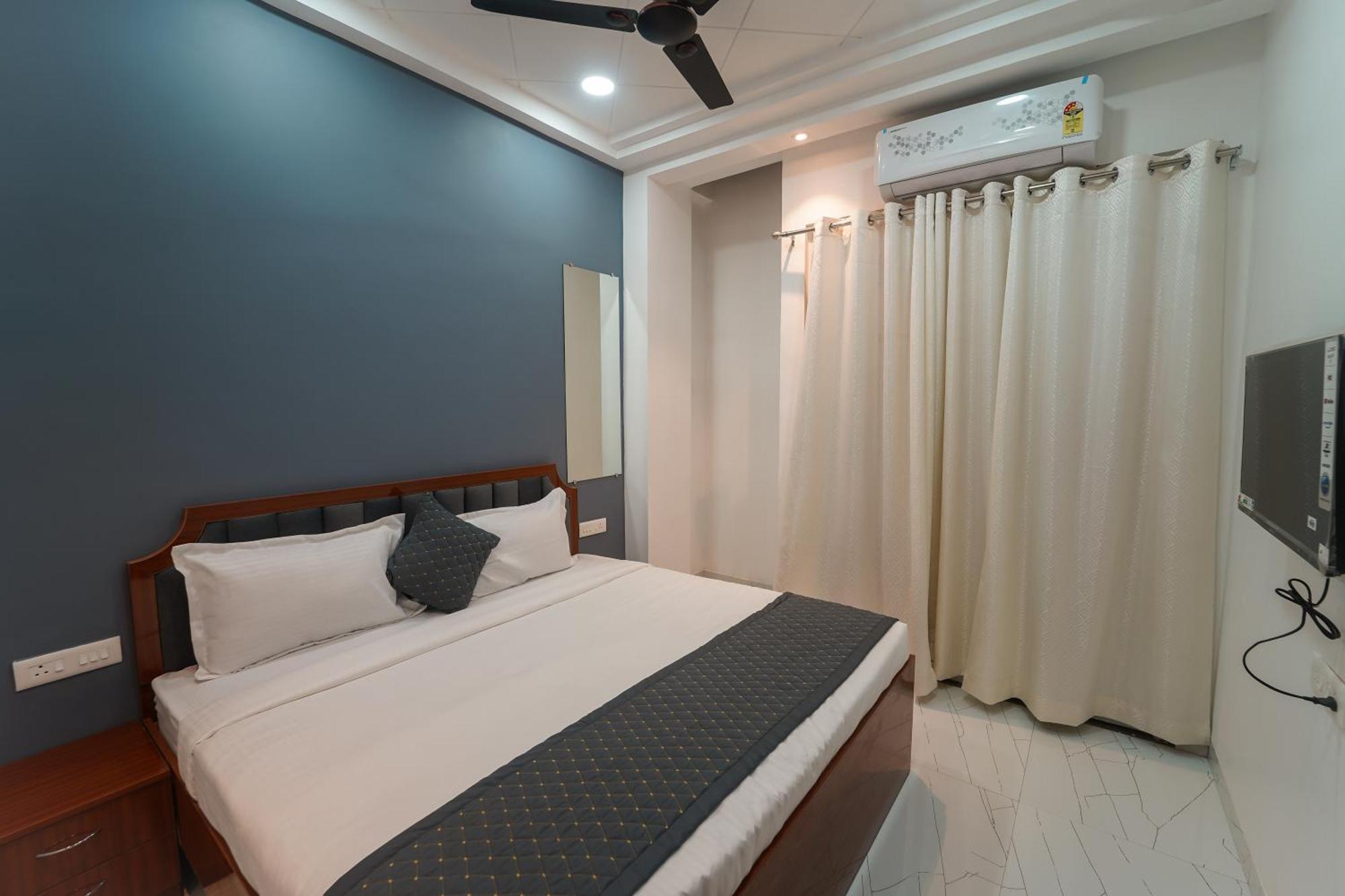 Apartment Luxurious Near Shri Kashi Vishwanath Temple - Rk *