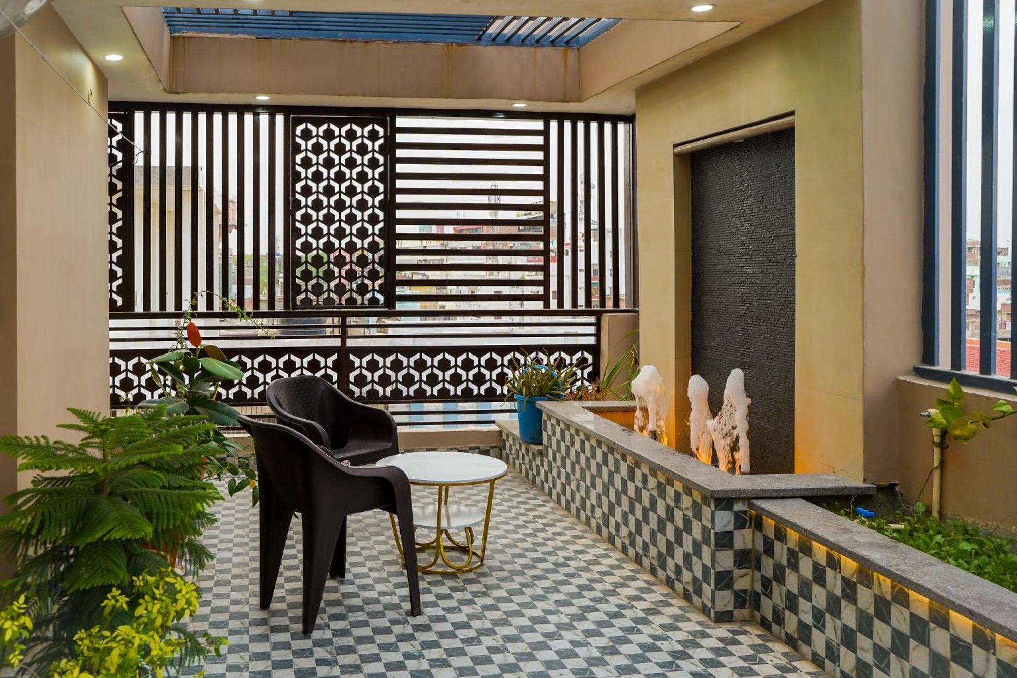 Luxurious Near Shri Kashi Vishwanath Temple - Rk Varanasi