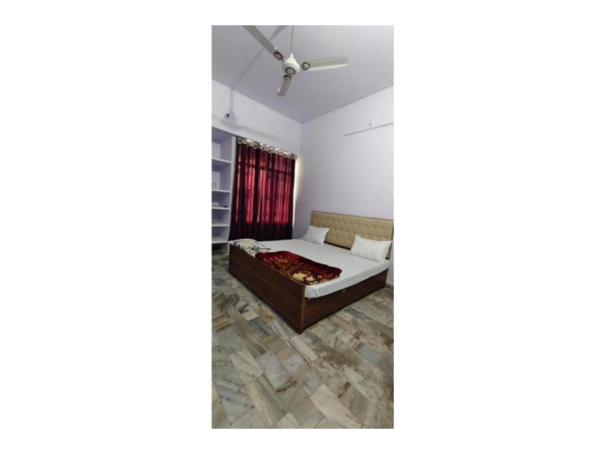 Hotel Mahadev
